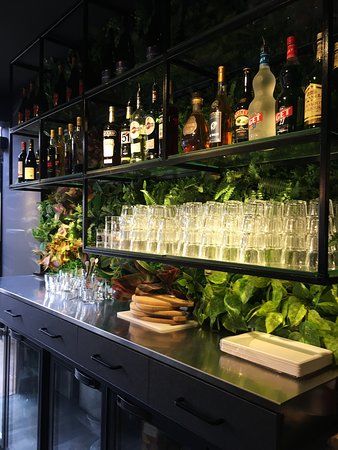 Le Moderne Cafe
