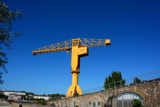 Grue Titan