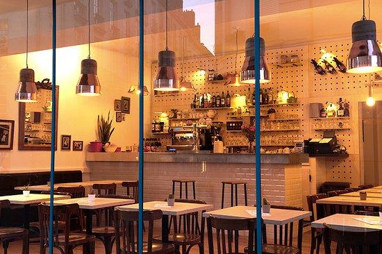 Chez Ta Mère