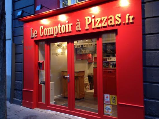 Le comptoir a pizzas LAMORICIERE