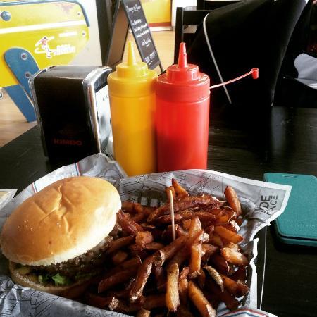 Lali's Burger & Fish