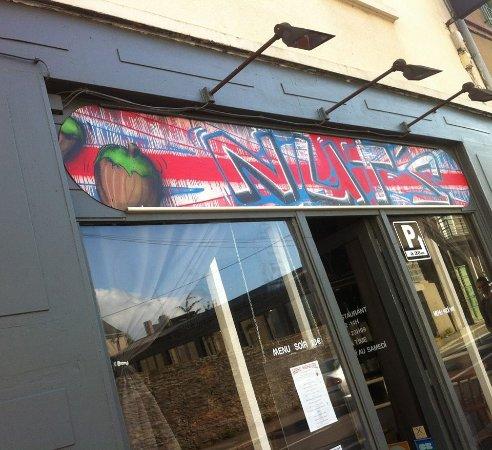 Nuts Pub