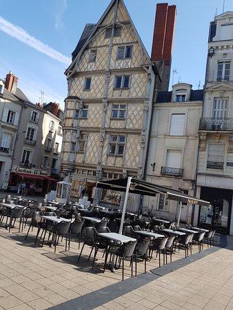 Le Kent Pub