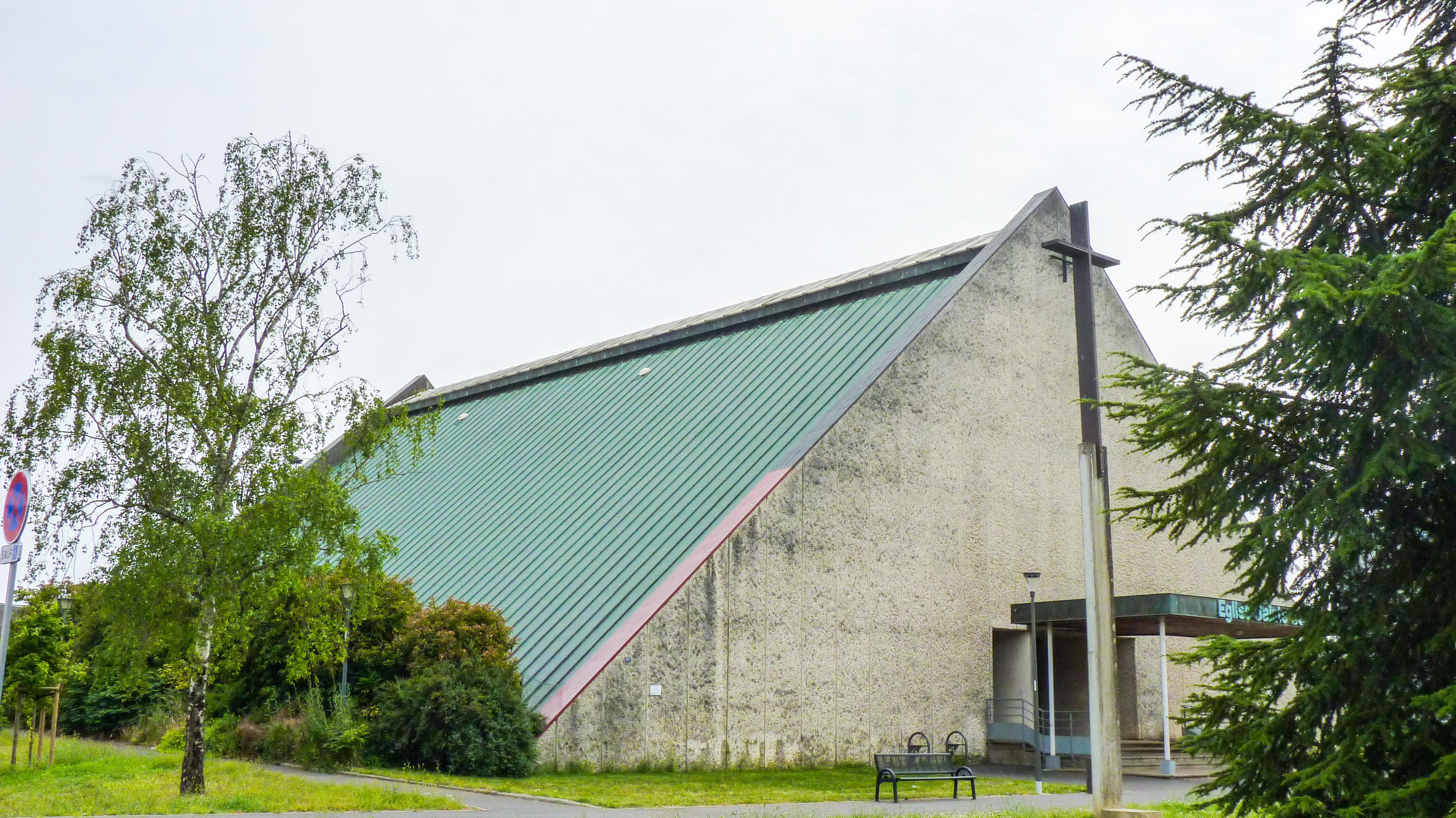 église Sainte-Bernadette de Cholet