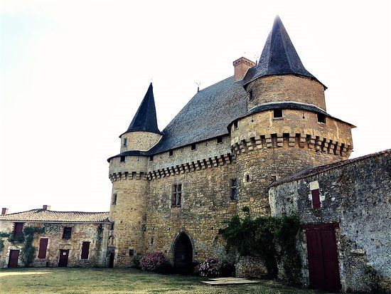 le Château de Sigournais